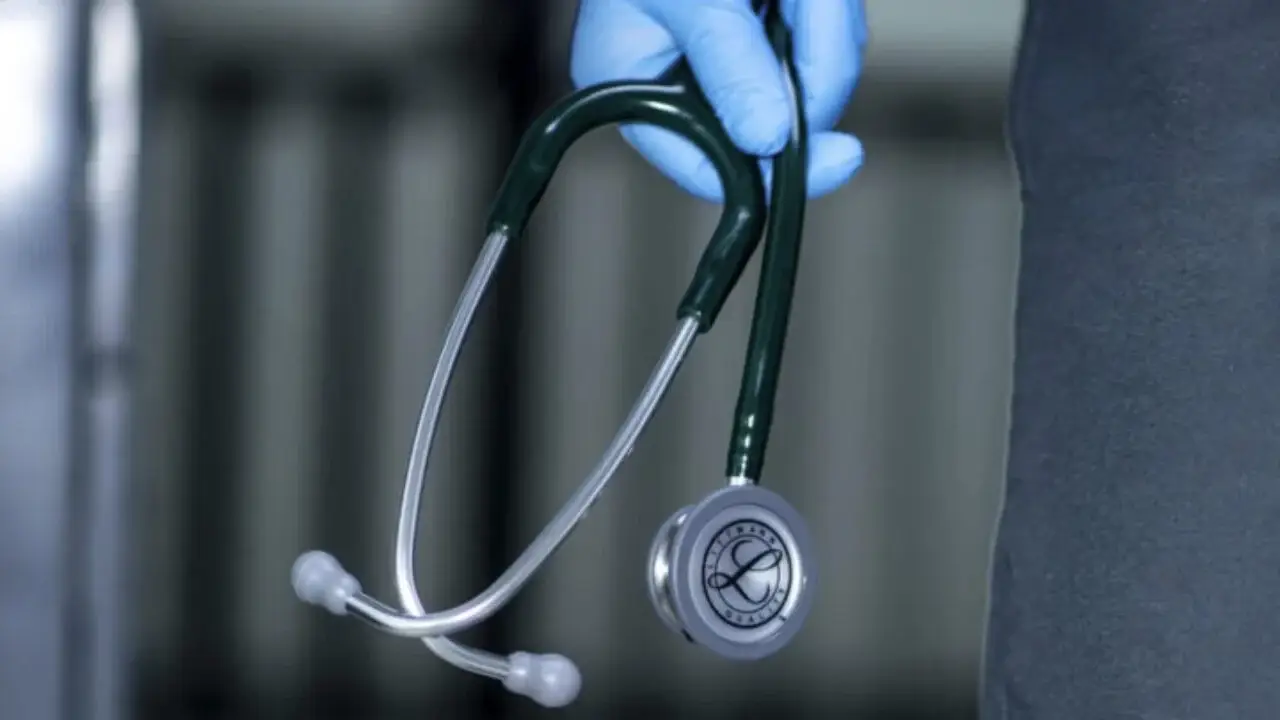 doctor-medical-sthetoscope-e1644443481912-1280x720